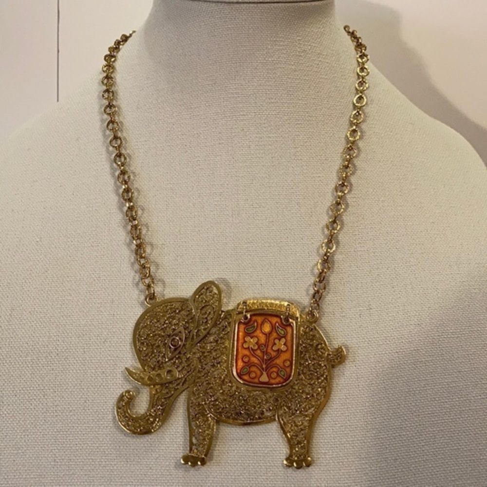 gold tone elephant necklace w/enamel cloisonné